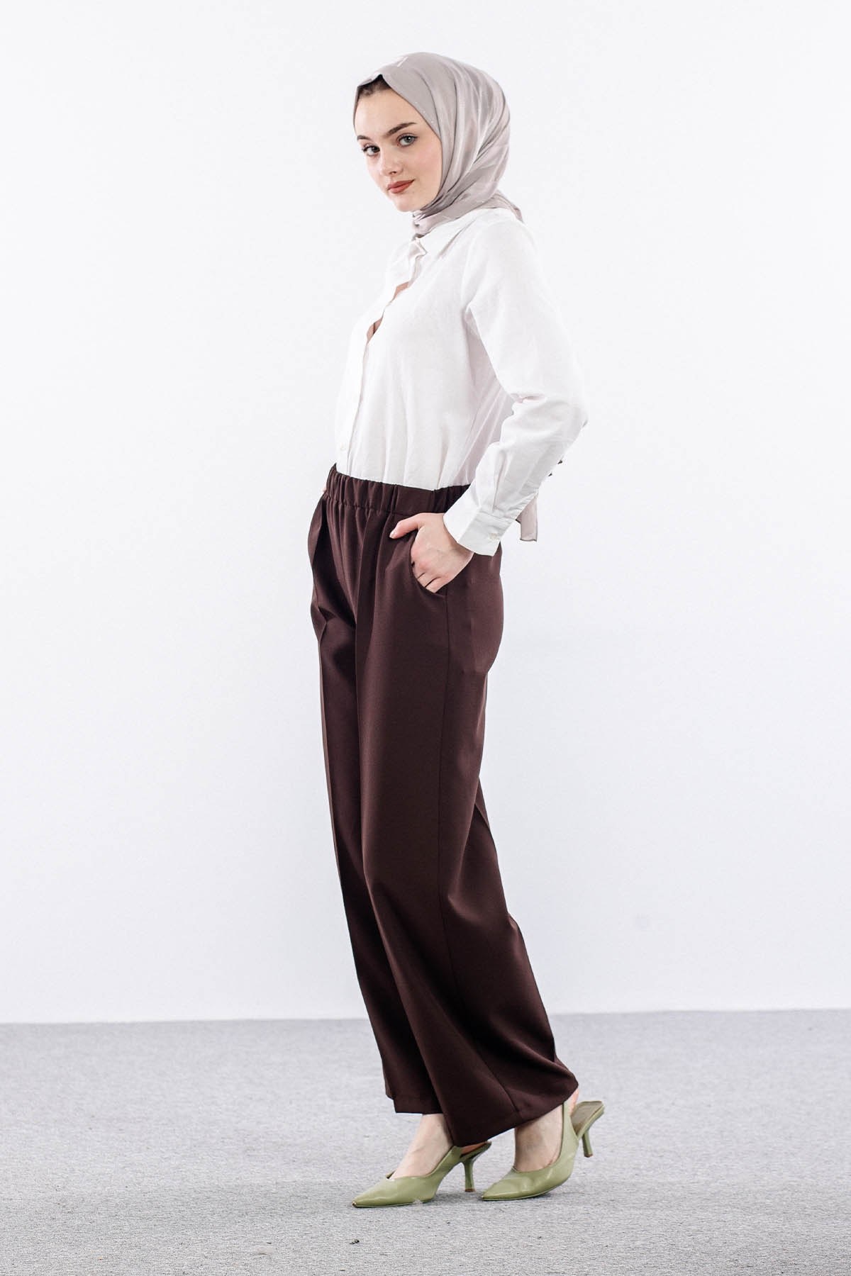 002 Pantolon 40-50 - Kahve