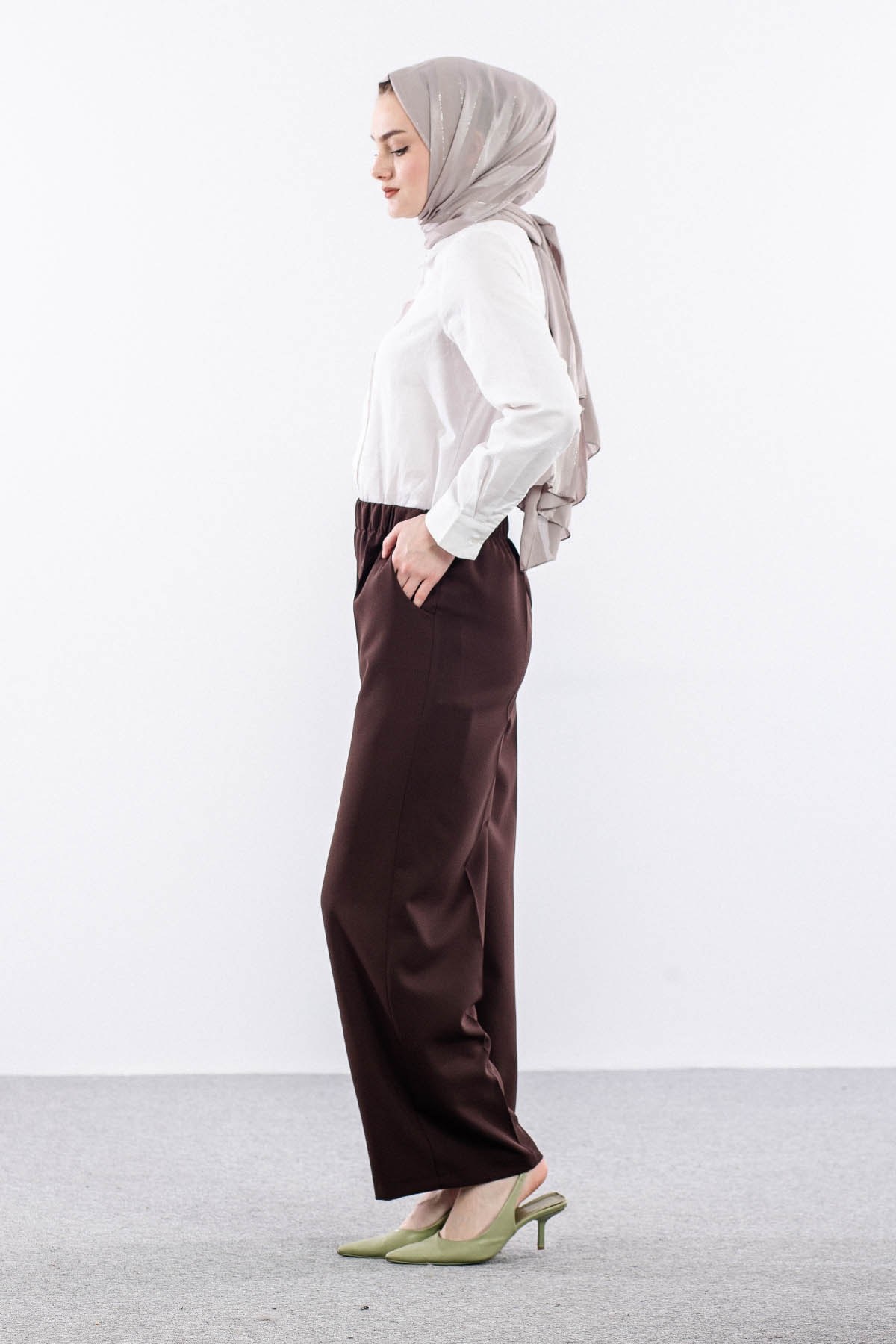 002 Pantolon 40-50 - Kahve