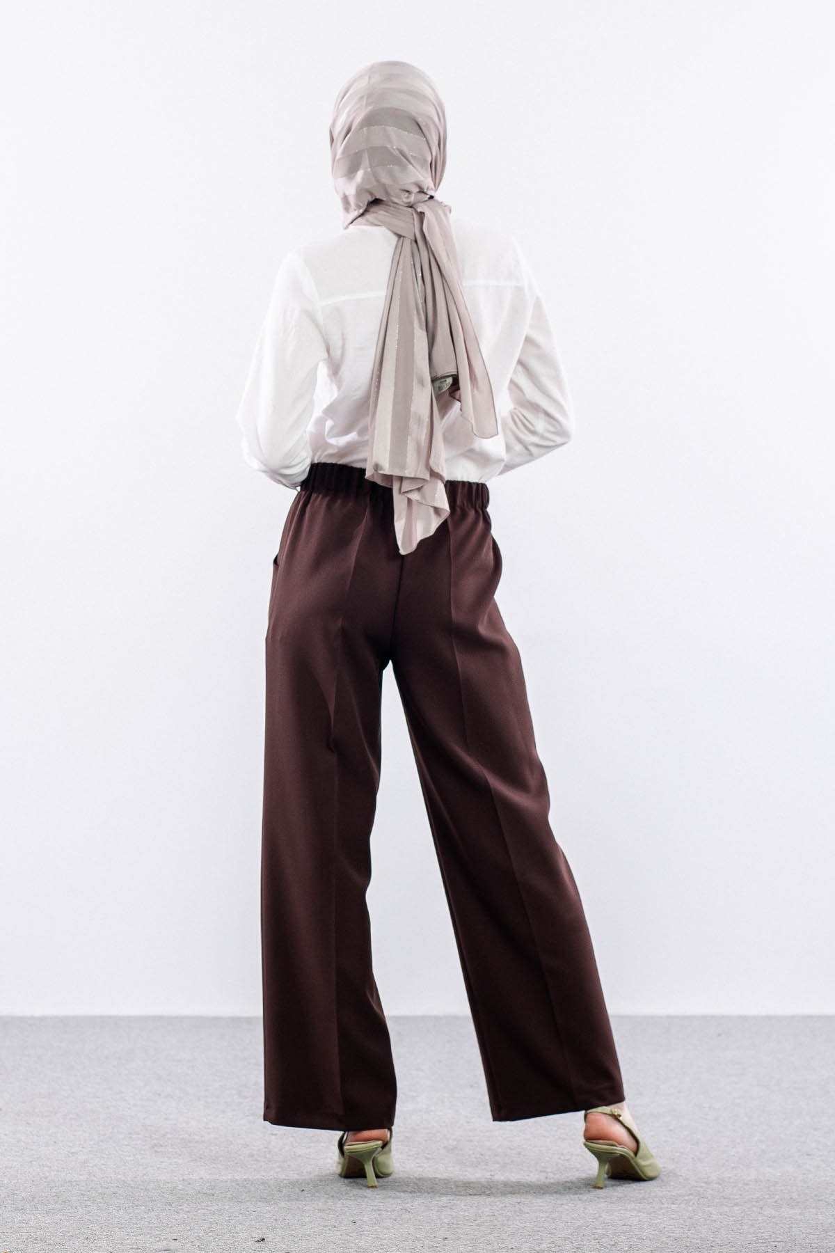 002 Pantolon 40-50 - Kahve