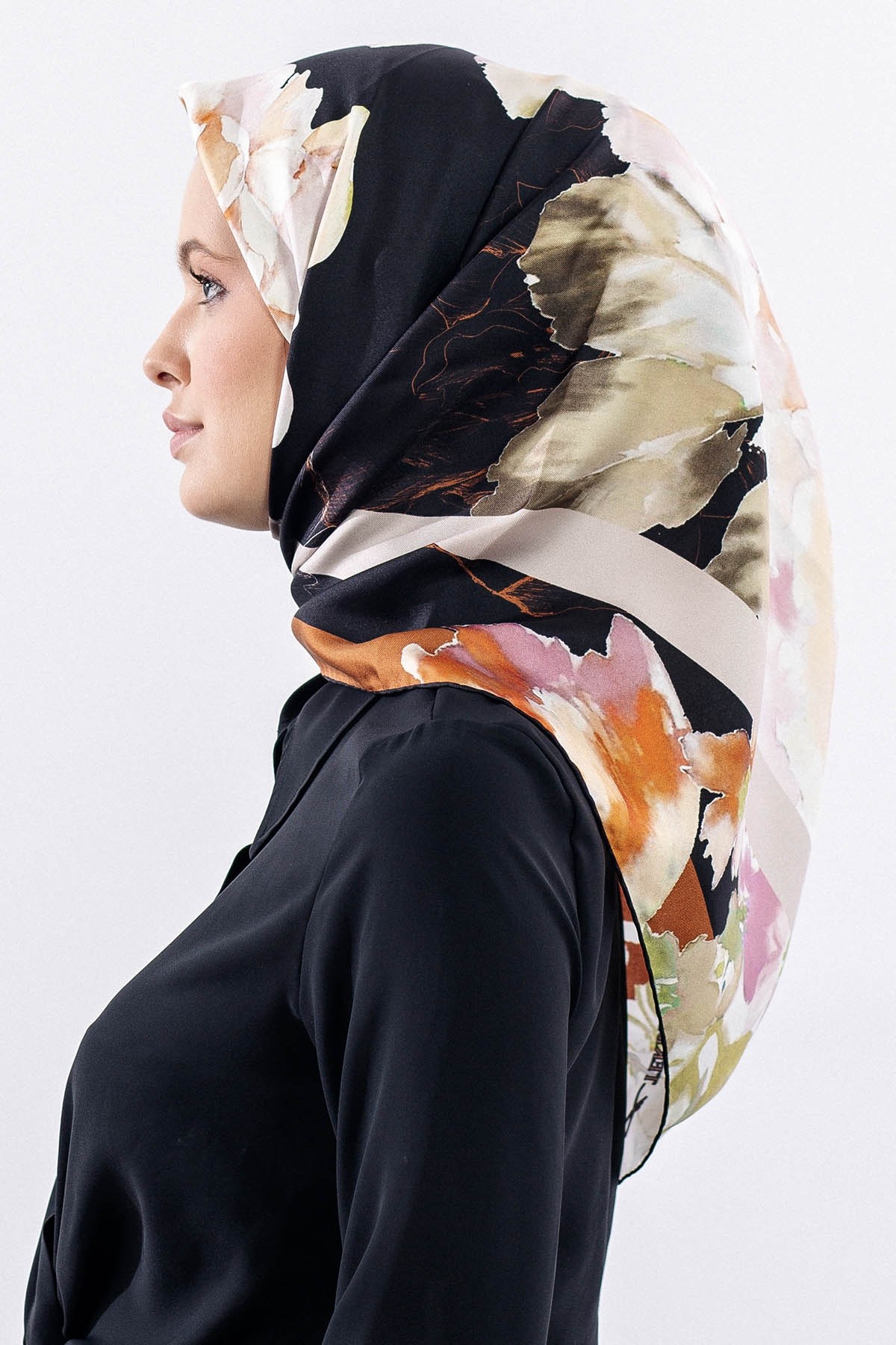 12511 İpek Eşarp Twill Dokuma 90*90 - Siyah Krem
