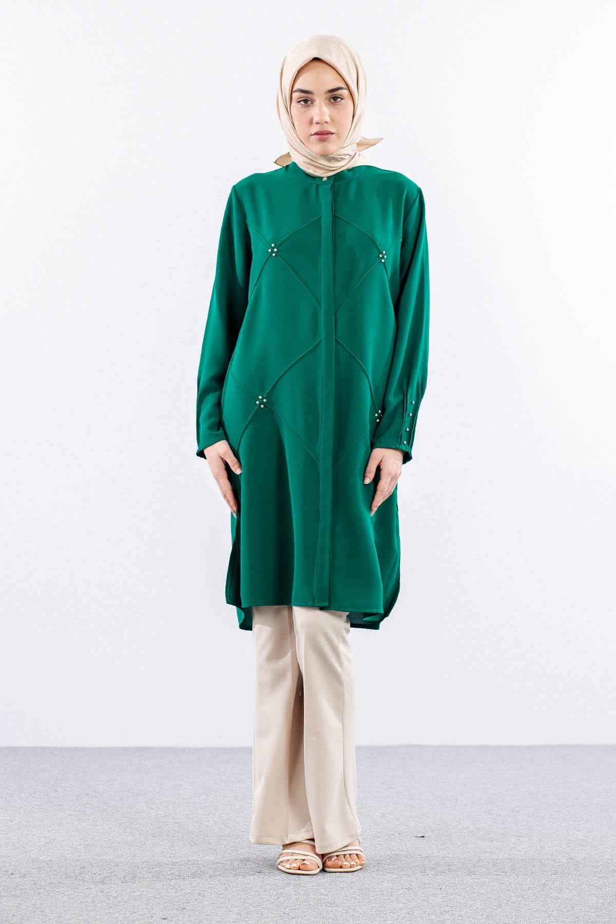 2433 Tunik 42-48 Dks - Mint