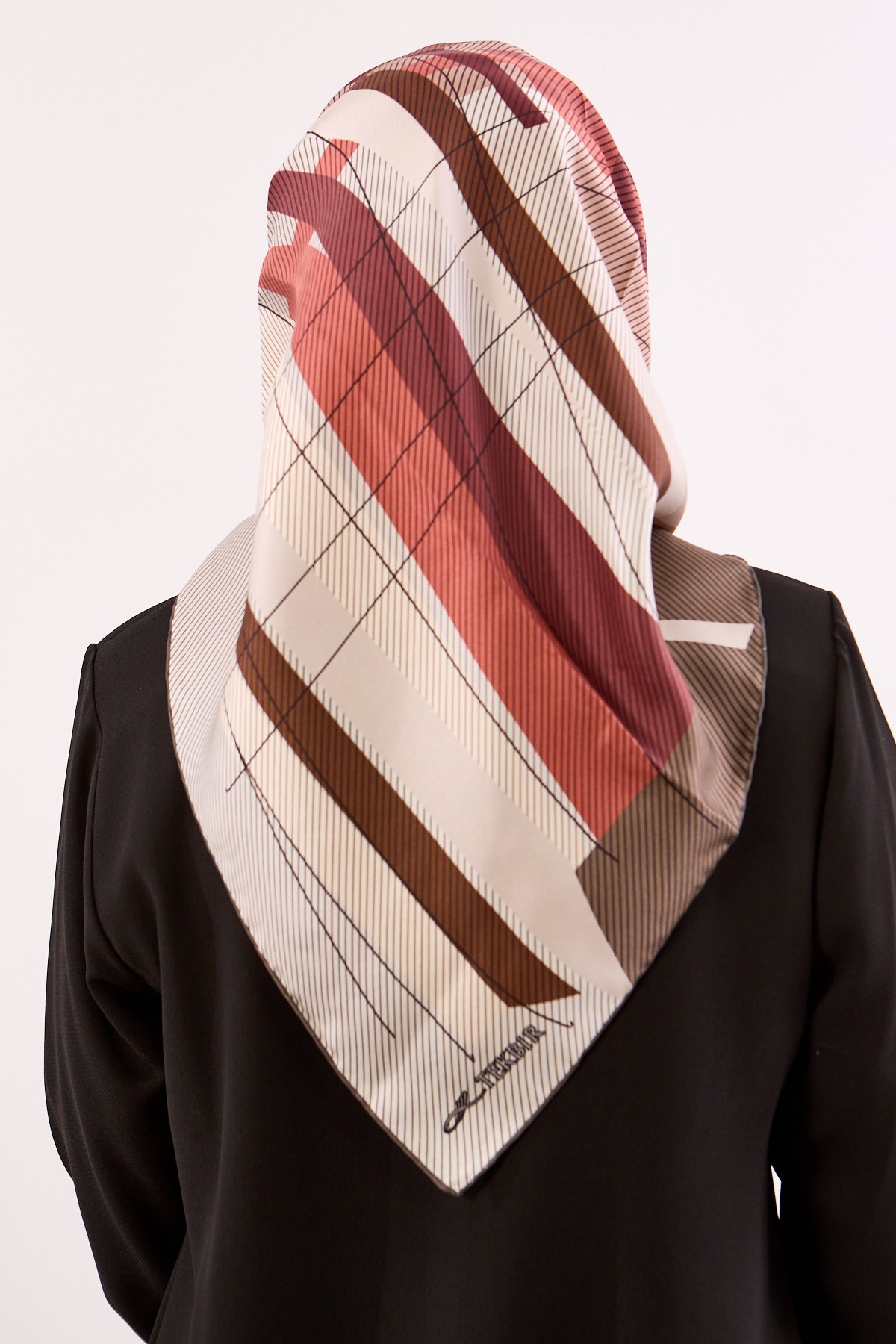 3838 İpek Eşarp Twill İpek Çizgi Desen - Kahve