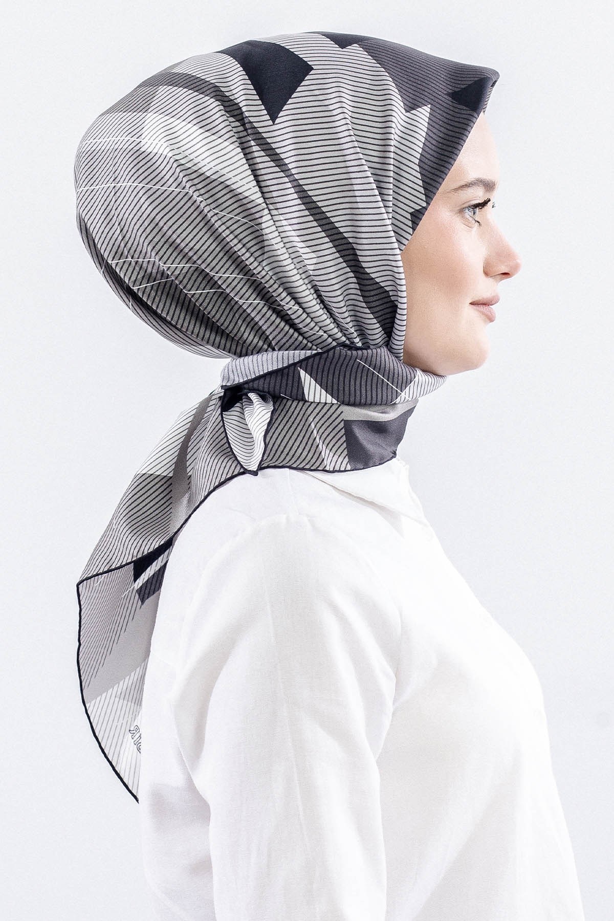 3838 İpek Eşarp Twill İpek Çizgi Desen - Siyah Gri