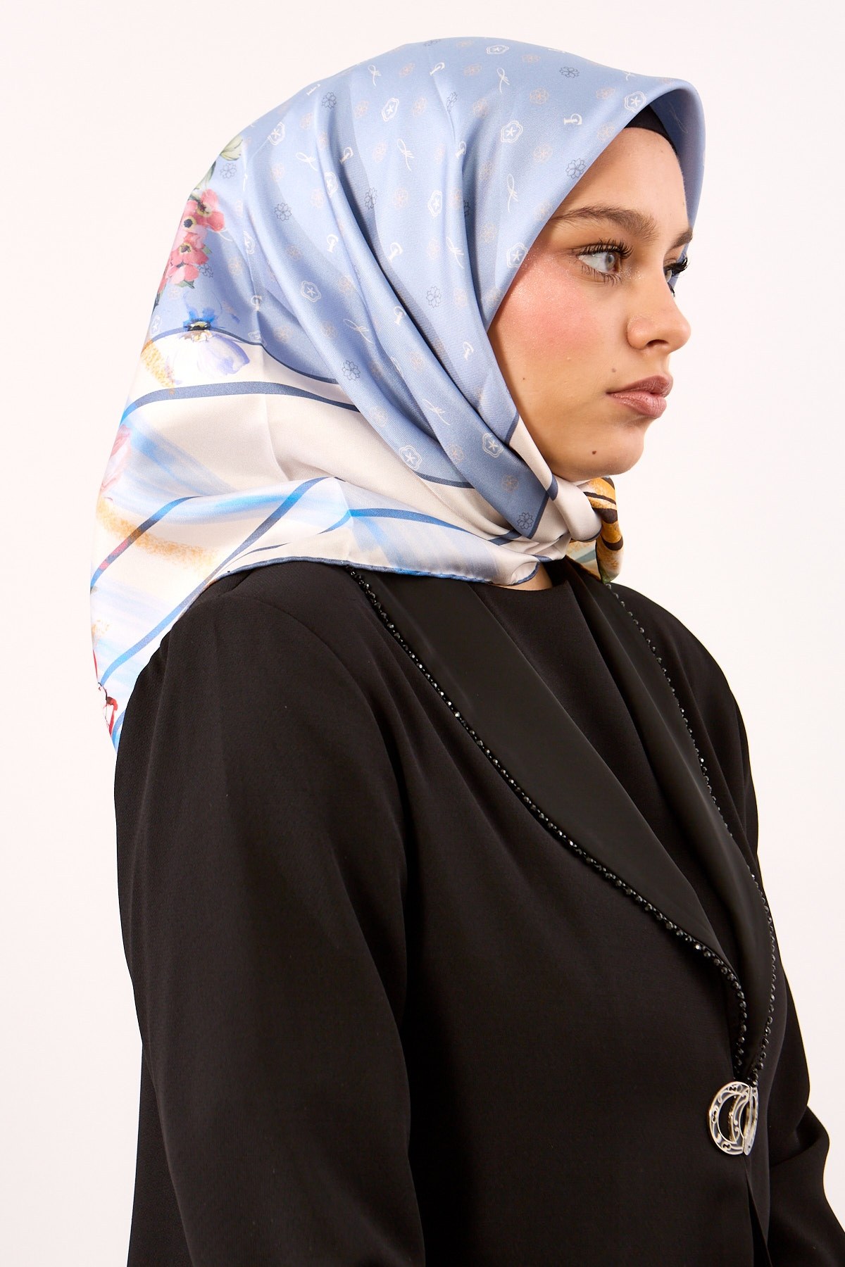 6795 İpek Eşarp Twill Kumaş Logo Çiçek Desen - Mavi