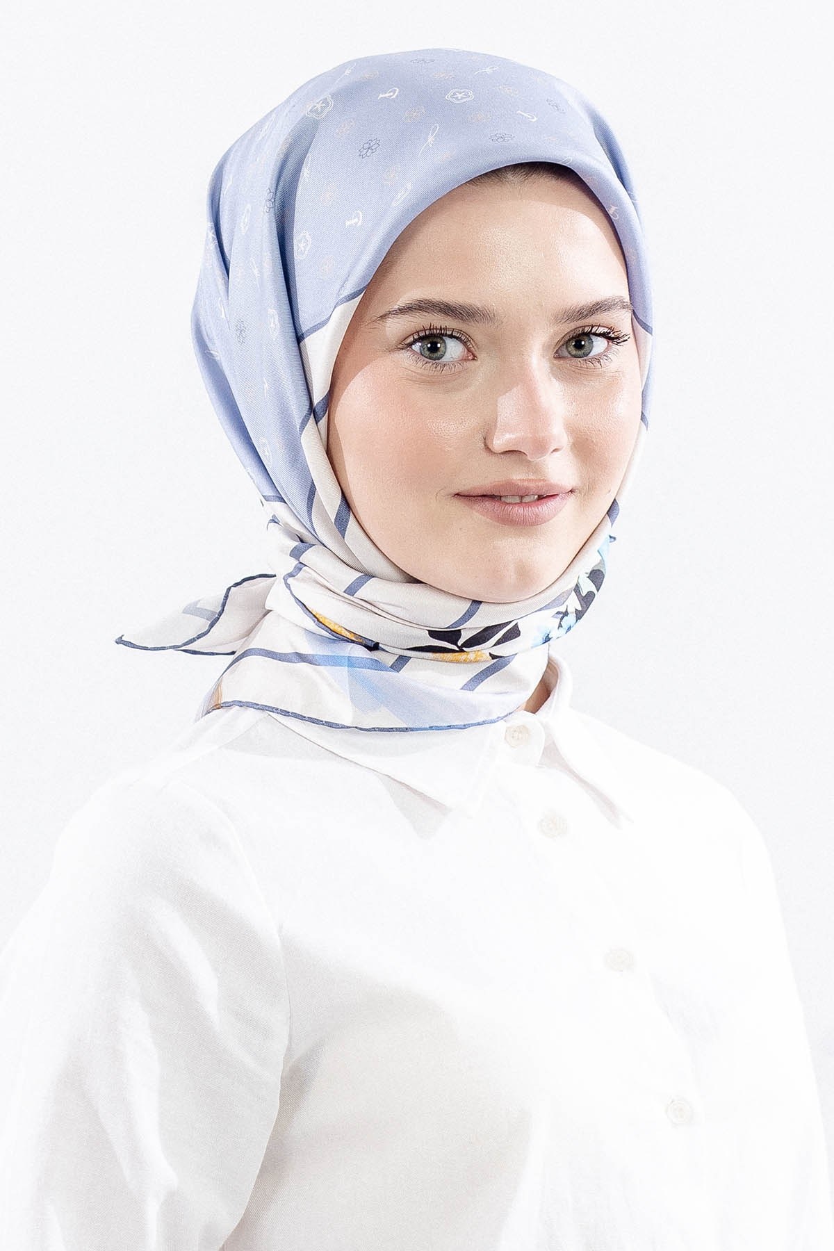 6795 İpek Eşarp Twill Kumaş Logo Çiçek Desen - Mavi