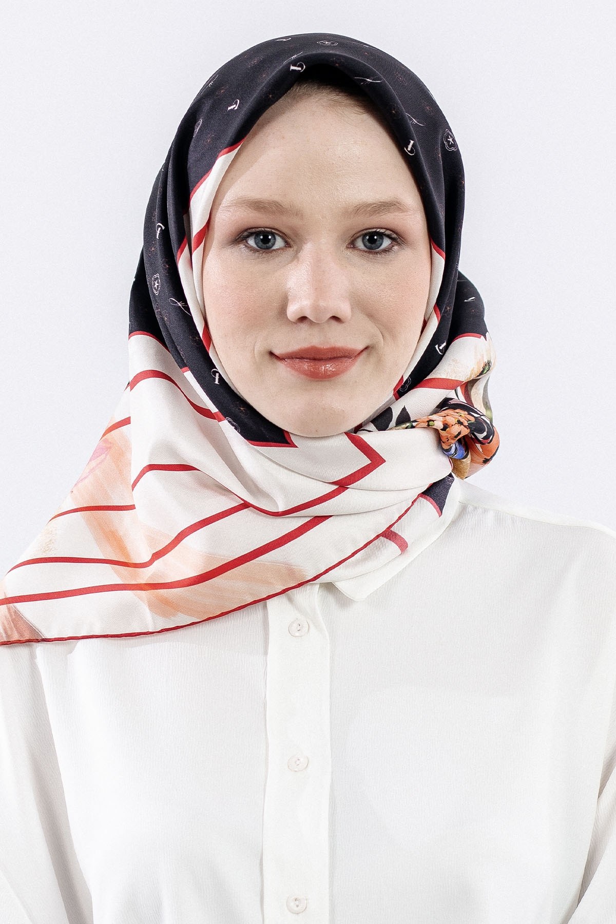 6795 Twill İpek Eşarp Logo - Siyah Kırmızı