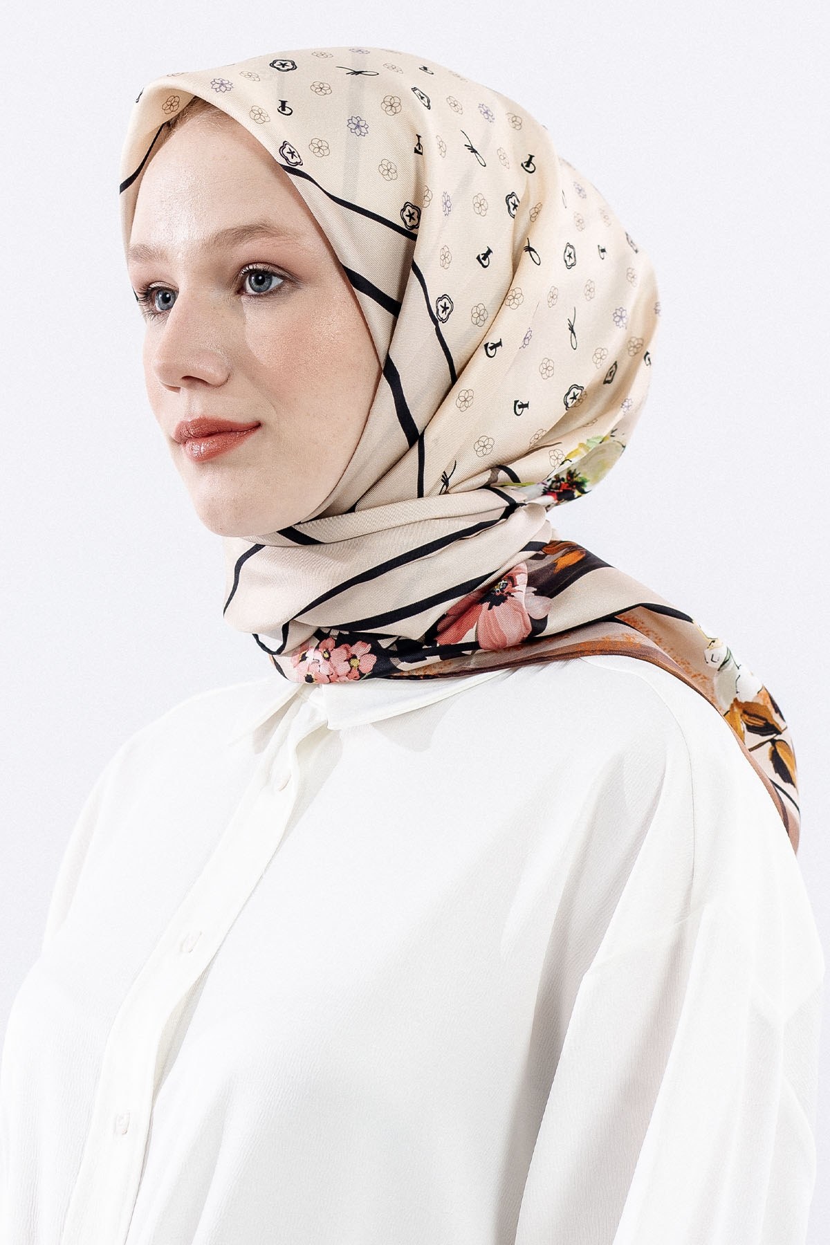 6795 Twill İpek Eşarp Logo - Siyah Krem