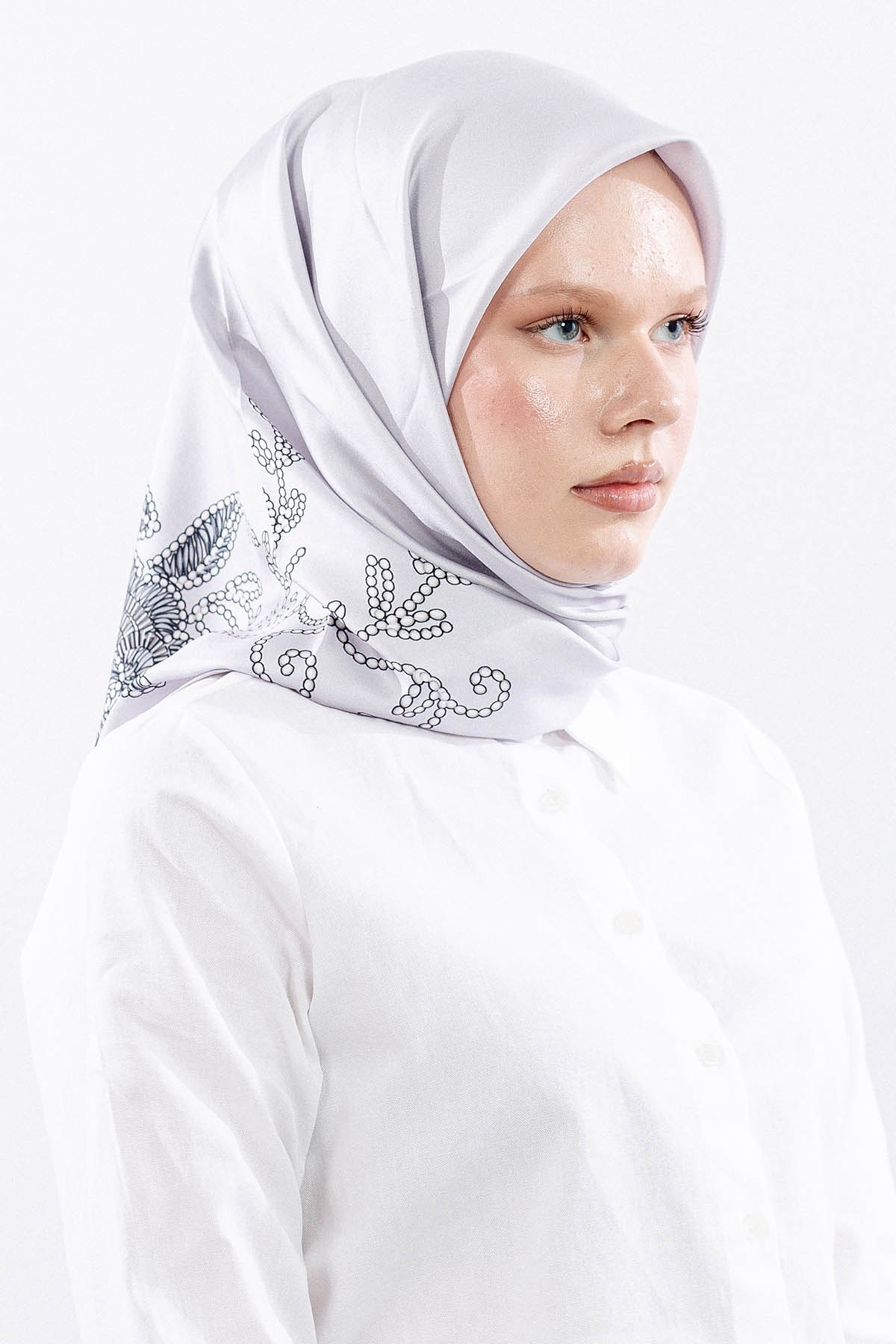 Dg11109 İpek Eşarp 90*90 Twill İnci - A Gri