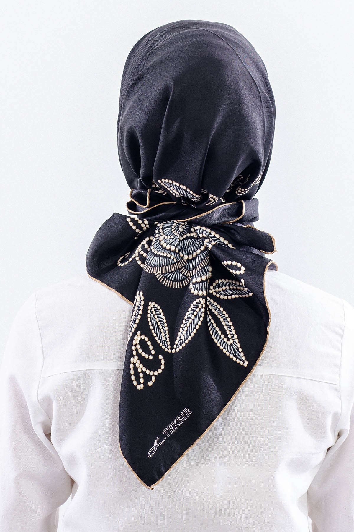 Dg111109 İpek Eşarp Twill Kumaş Kenarı Gül Desen - Siyah Bej