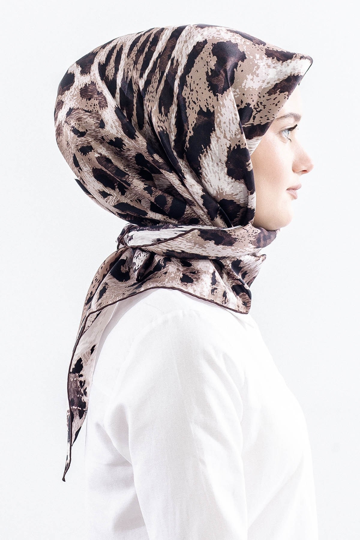 Dg11465 İpek Eşarp Twill Kumaş Leopar Desen - Kahve