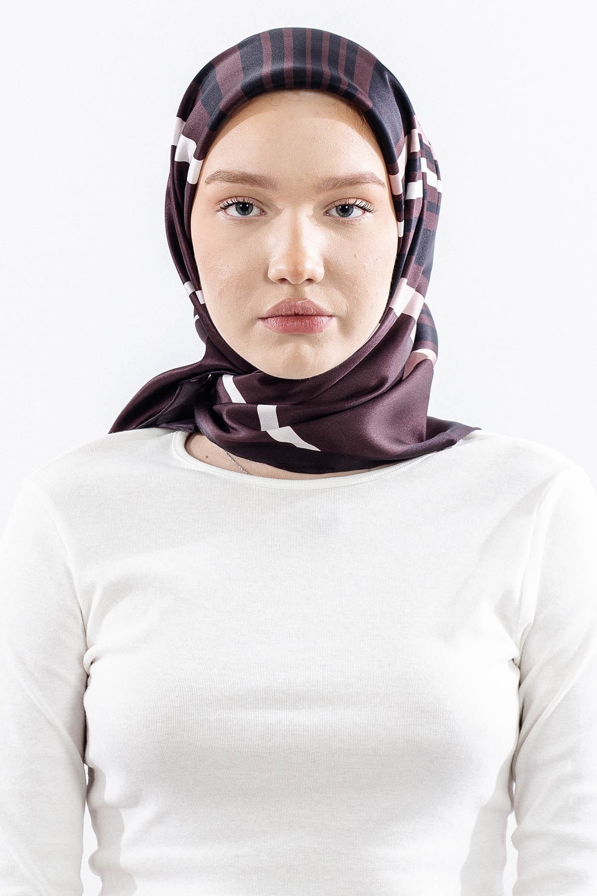 Dg13139 İpek Eşarp Çizgi Twill Kumaş - Kahve
