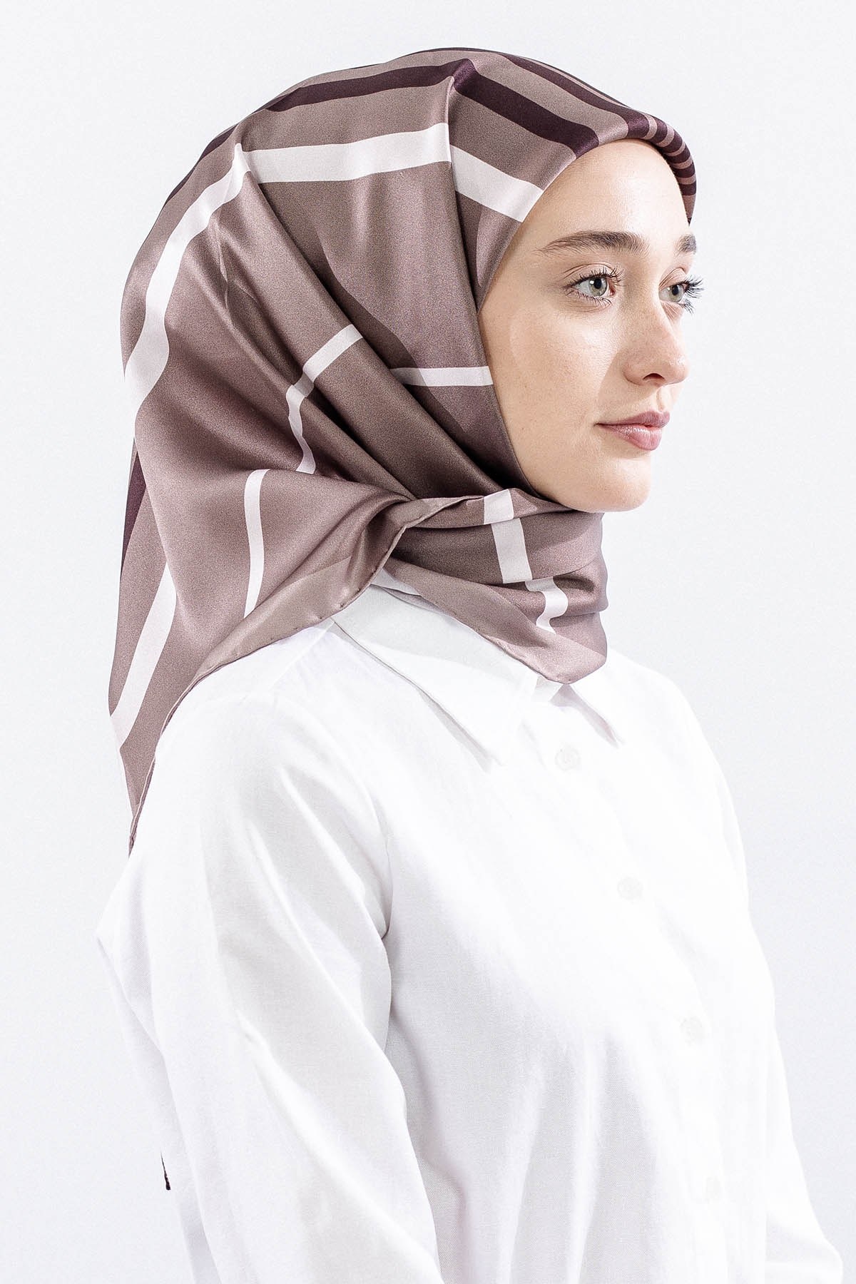 Dg13139 İpek Eşarp Çizgi Twill Kumaş - Kum
