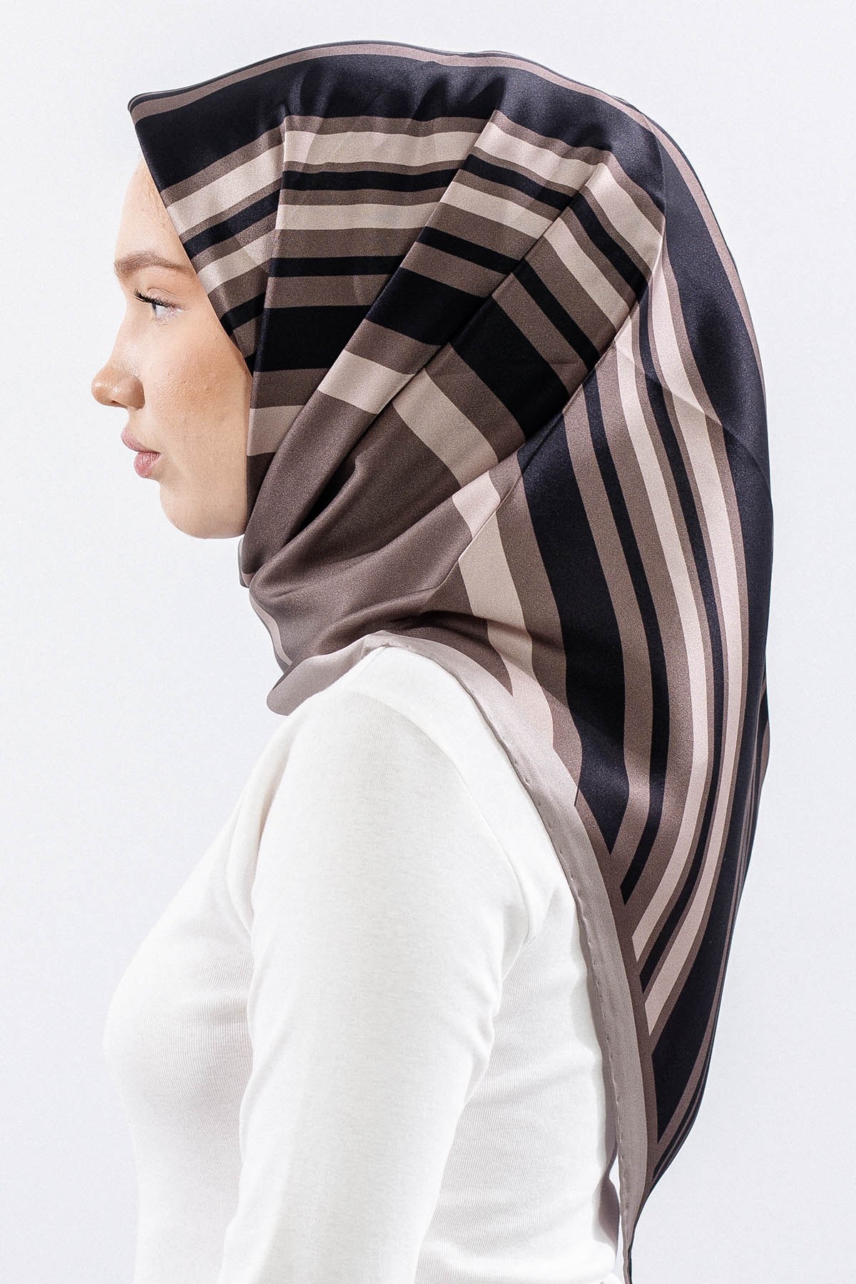 Dg13139 İpek Eşarp Çizgi Twill Kumaş - Vizon