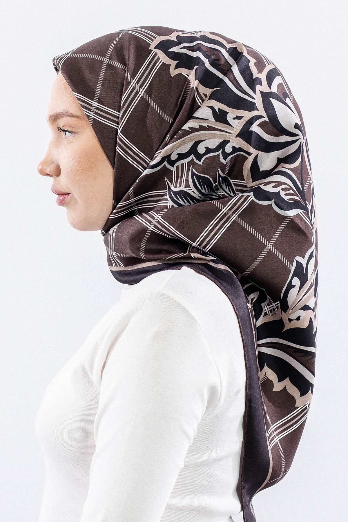 Dg14815 İpek Eşarp Kare Yaprak Twill Kumaş - K Kahve