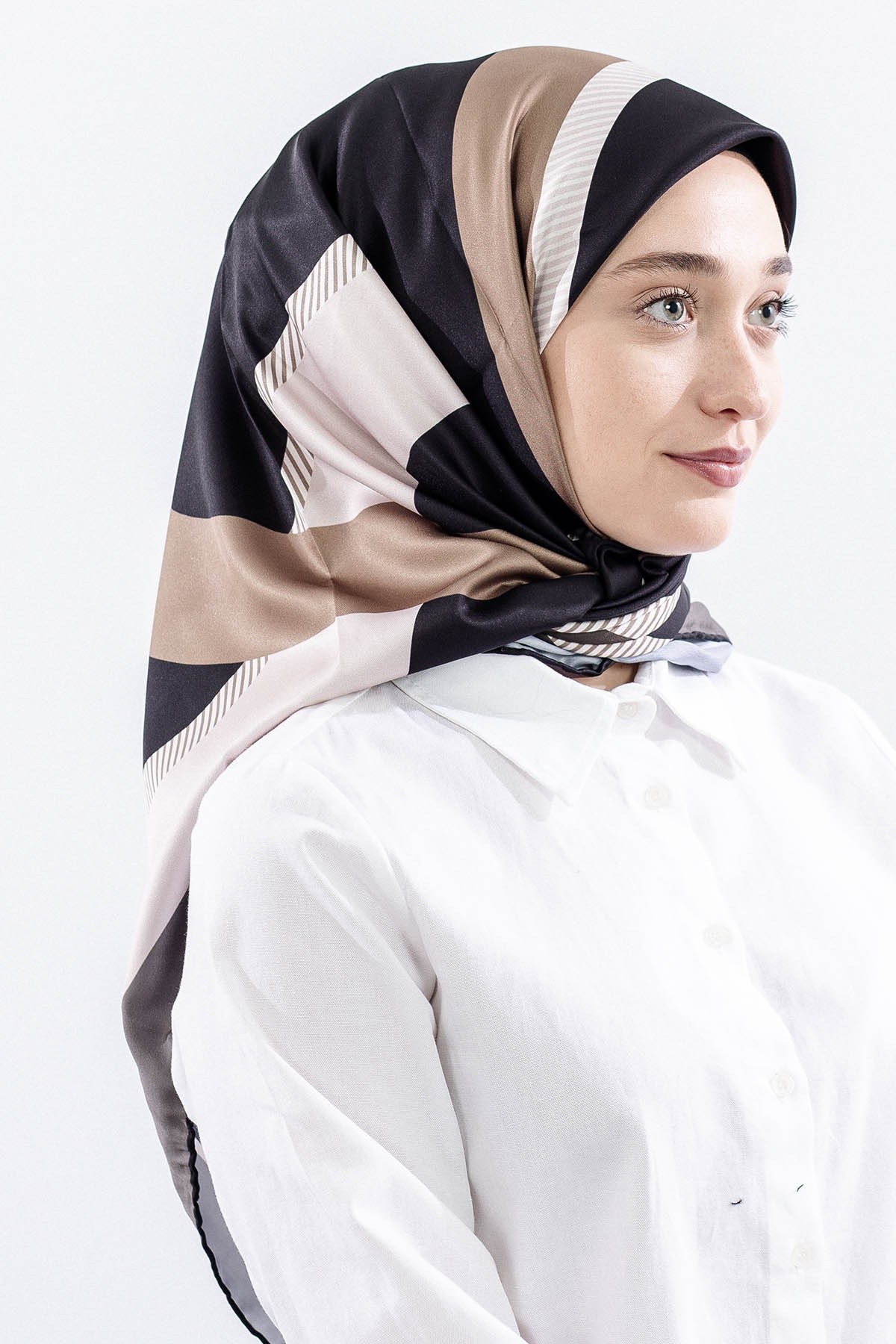 Dg14816 Eşarp Polyester Kumaş Çizgi - Siyah Gold