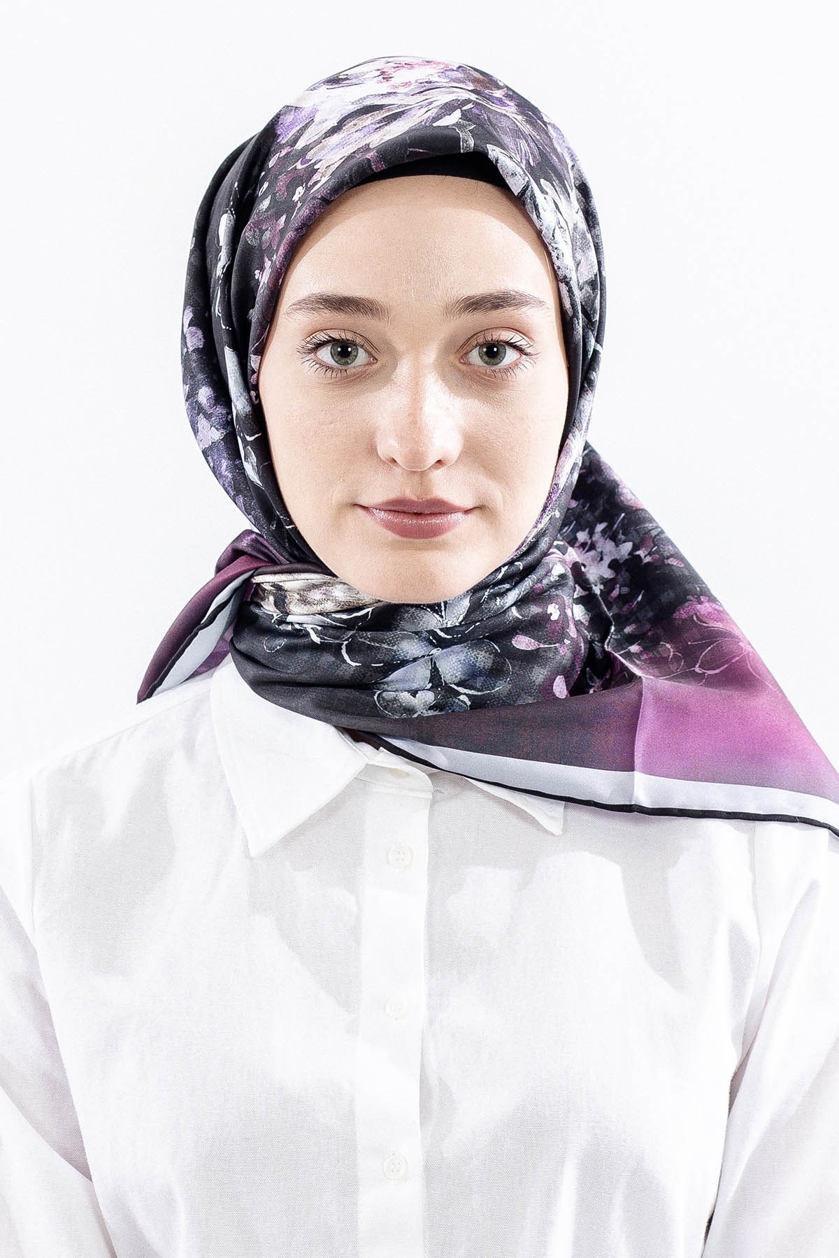 Dg14823 Eşarp Polyester Kumaş Çiçek Kare - Gri Pudra
