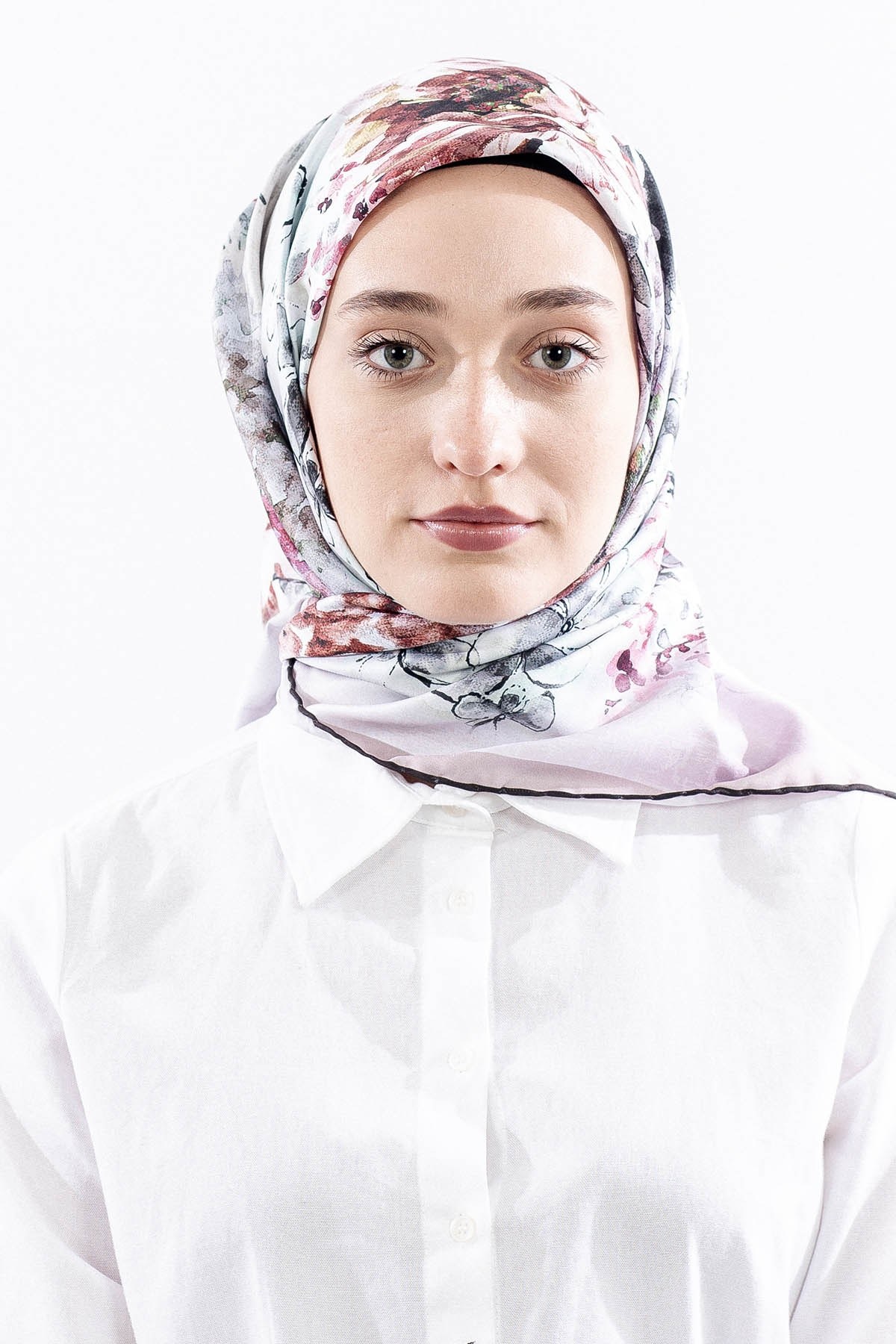 Dg14823 Eşarp Polyester Kumaş Çiçek Kare - Pudra