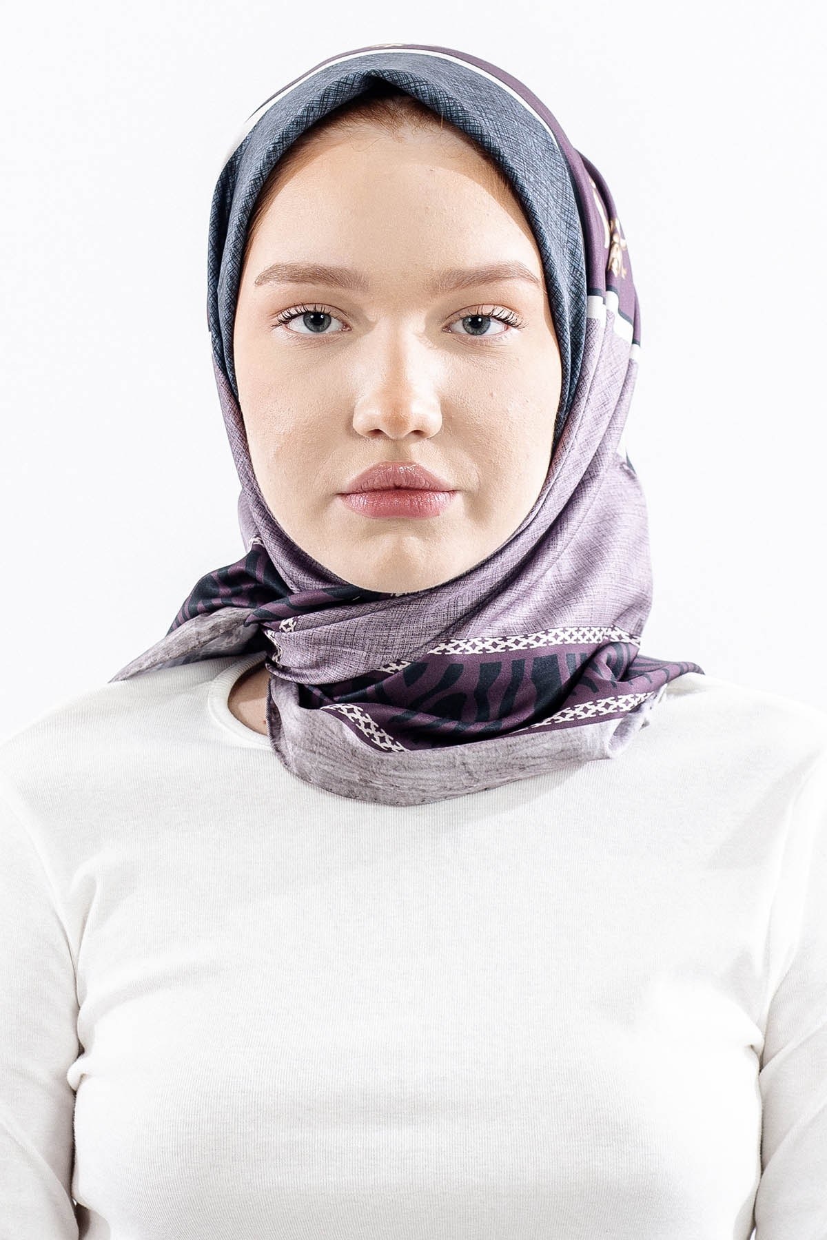 Dg14824 Eşarp Polyester Kumaş Zincir Desen - Mürdüm