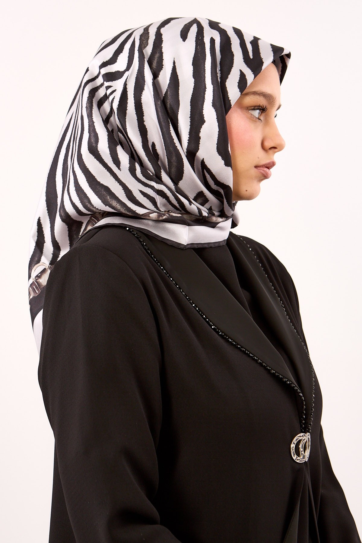 Dg14827 İpek Eşarp Twill Kumaş Zincir Zebra Desen - Gri