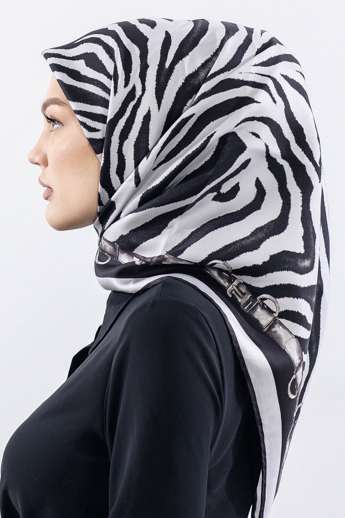 Dg14827 İpek Eşarp Twill Kumaş Zincir Zebra Desen - Gri