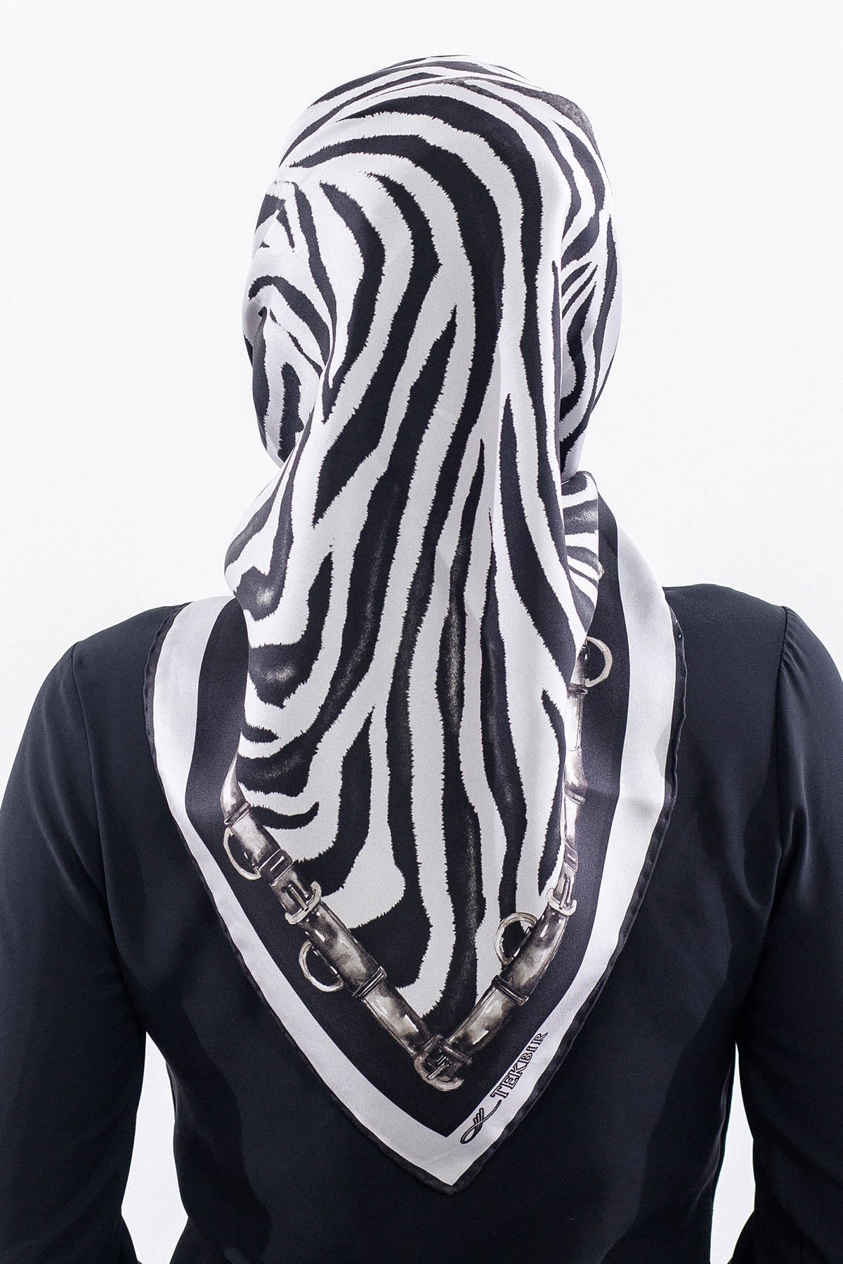 Dg14827 İpek Eşarp Twill Kumaş Zincir Zebra Desen - Gri