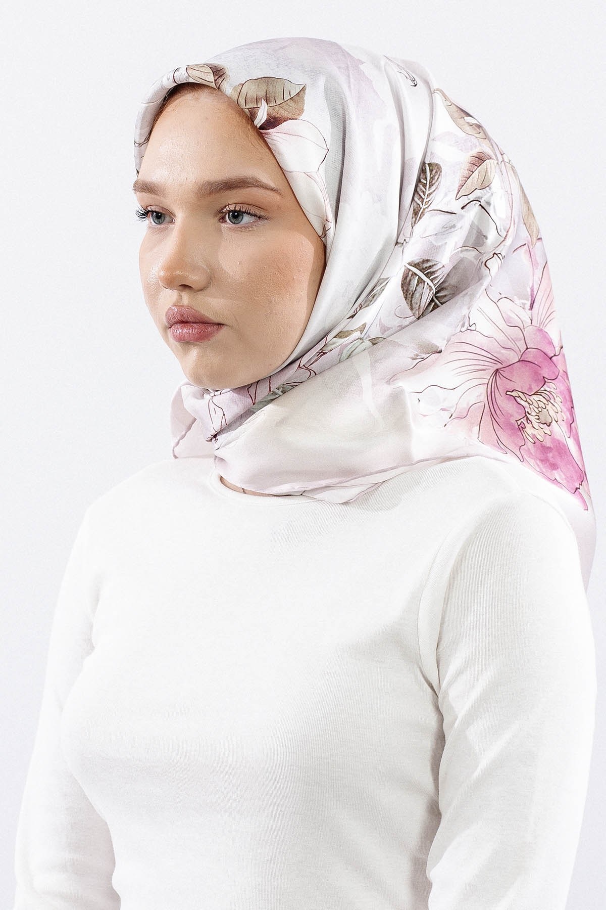 Dg14828 İpek Eşarp Çiçek Dalı Twill Kumaş - Pudra