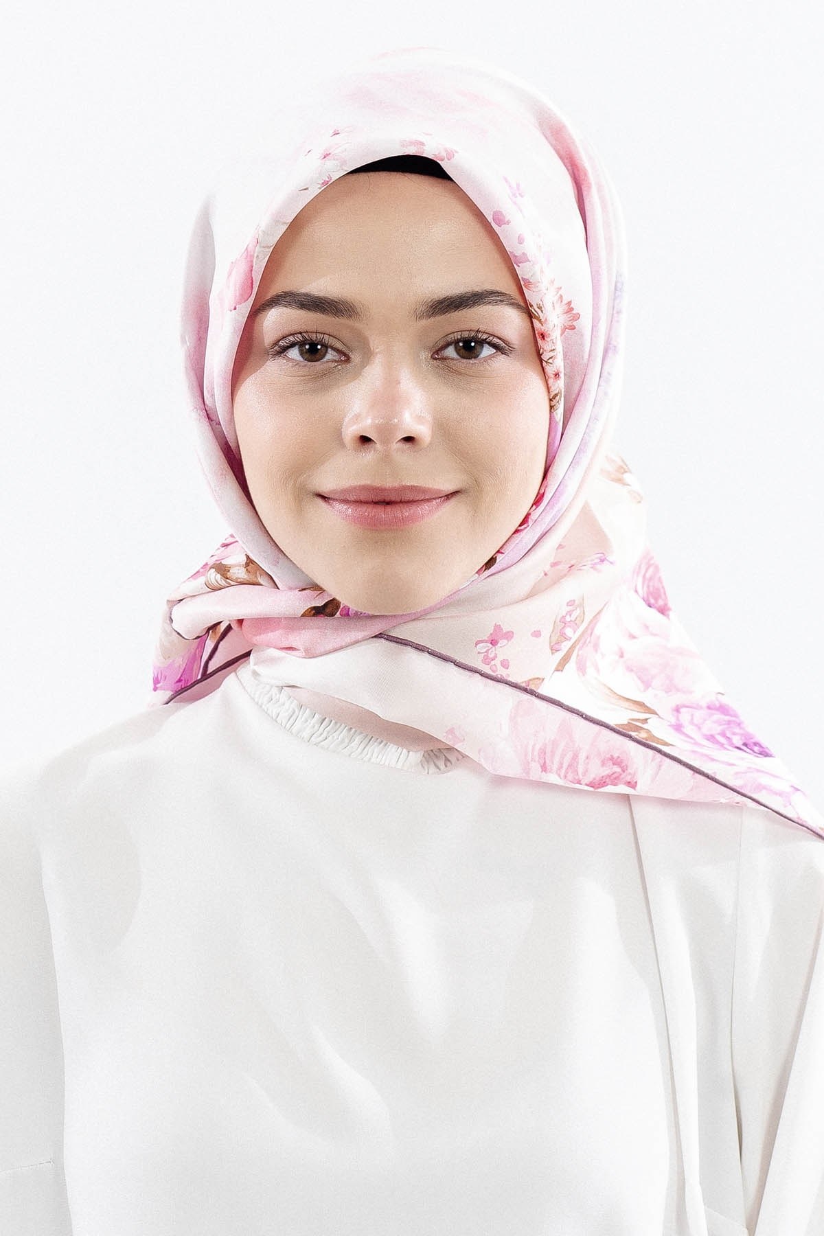 Dg18335 İpek Eşarp Çiçek Twill Kumaş - Lila