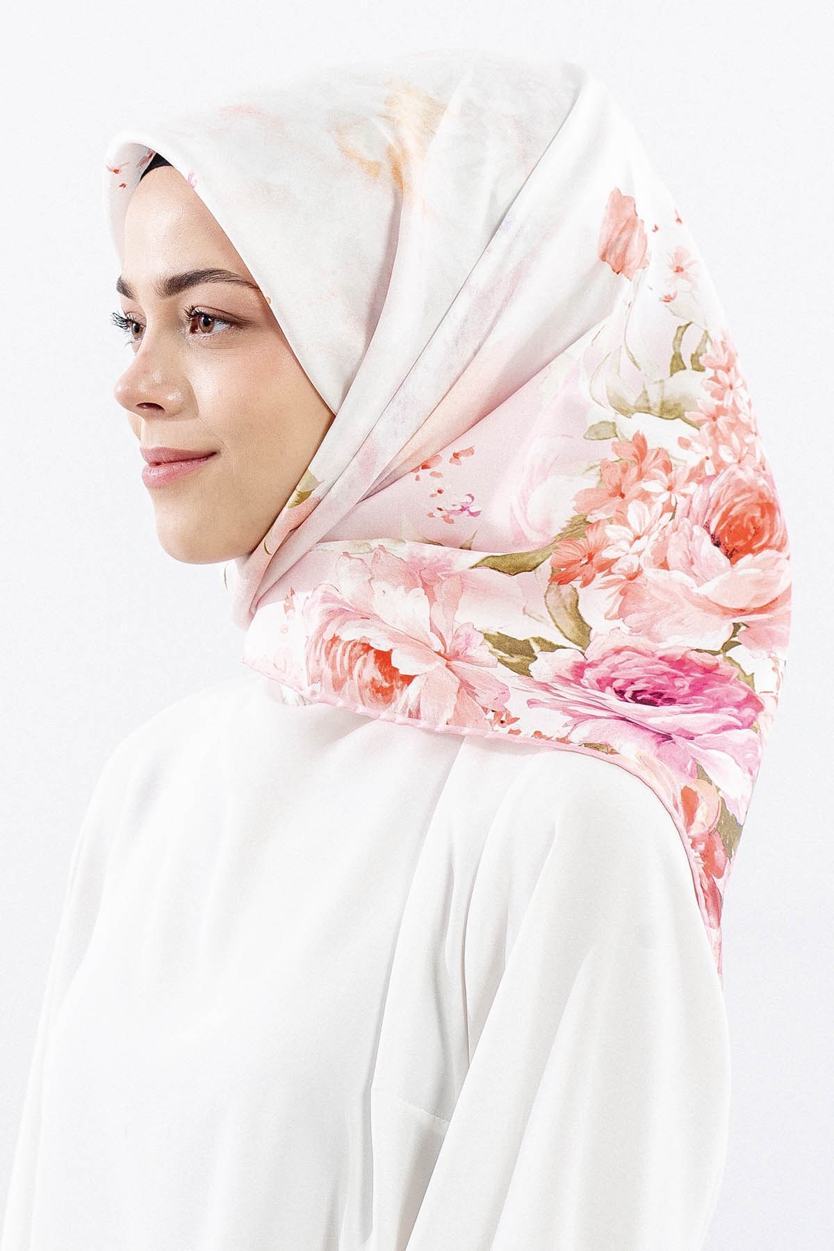 Dg18335 İpek Eşarp Çiçek Twill Kumaş - Pudra