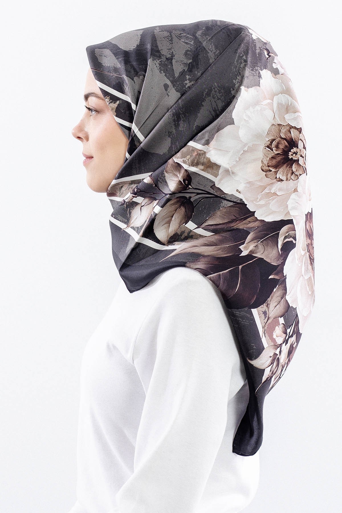 Dg18337 İpek Eşarp Çizgili Çiçek Twill Kumaş - Siyah
