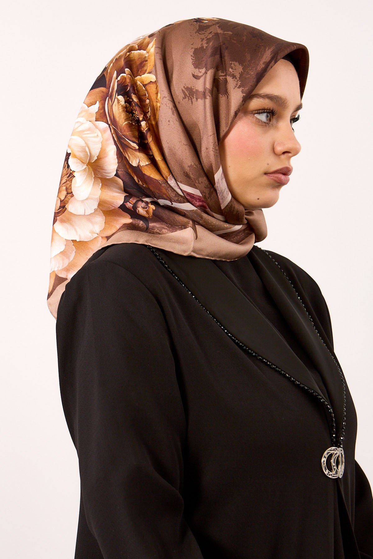 Dg18337 İpek Eşarp Twill Kumaş Çizgi Çiçek Desen - Vizon