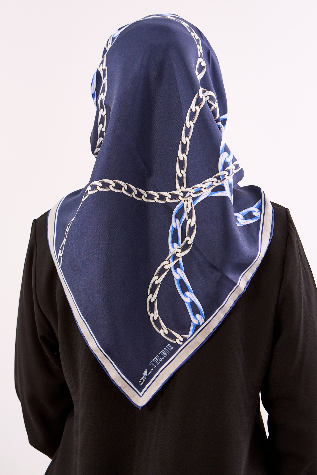 Dg18338 İpek Eşarp Twill Kumaş Zincir Desen - Lacivert Gri