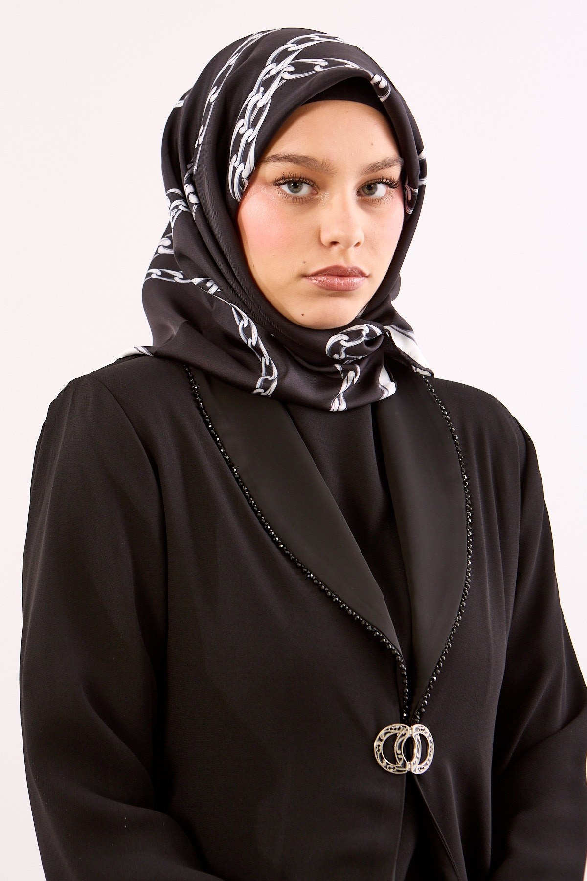 Dg18338 İpek Eşarp Twill Kumaş Zincir Desen - Siyah Gri
