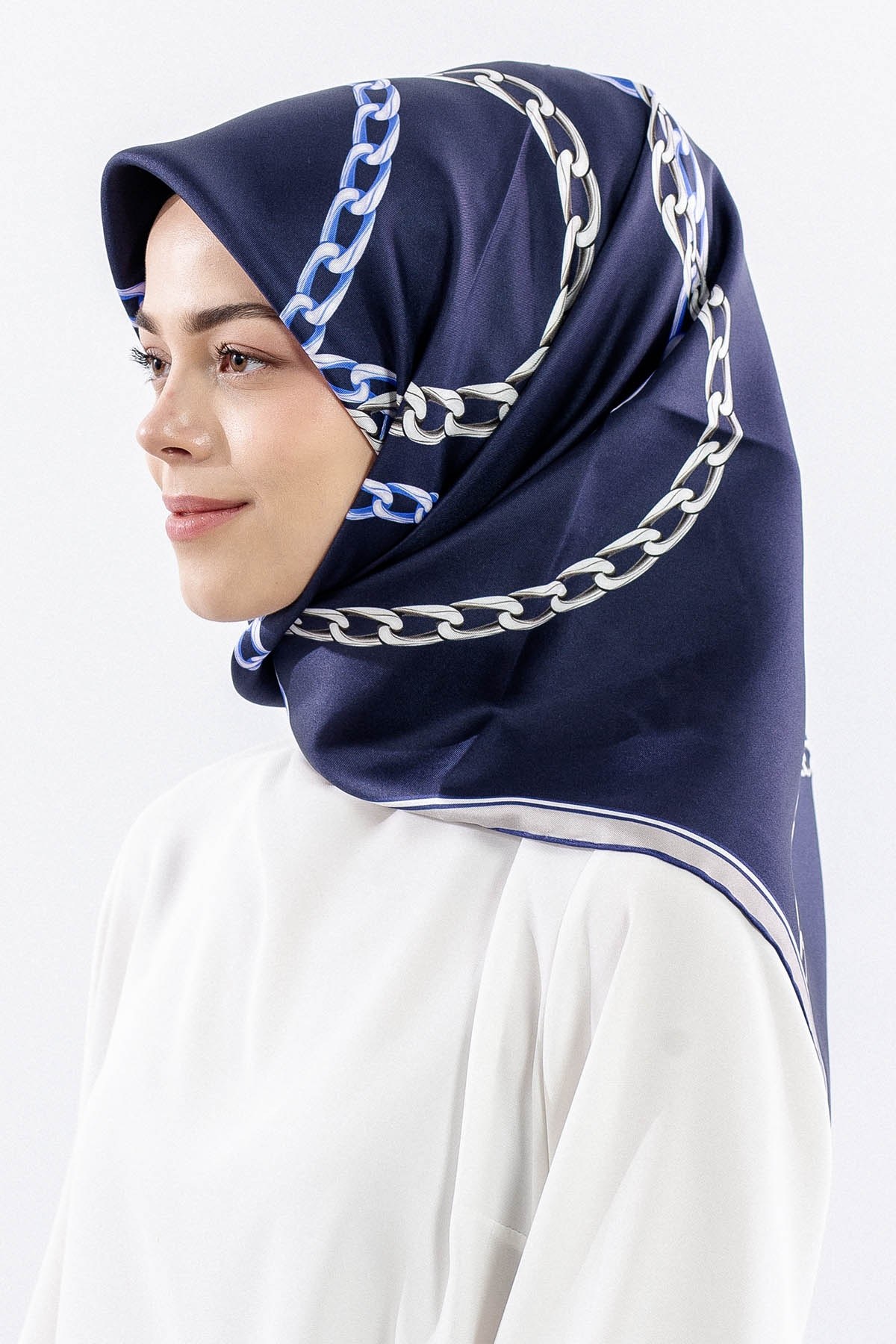 Dg18338 İpek Eşarp Zincir Twill Kumaş - Lacivert Gri