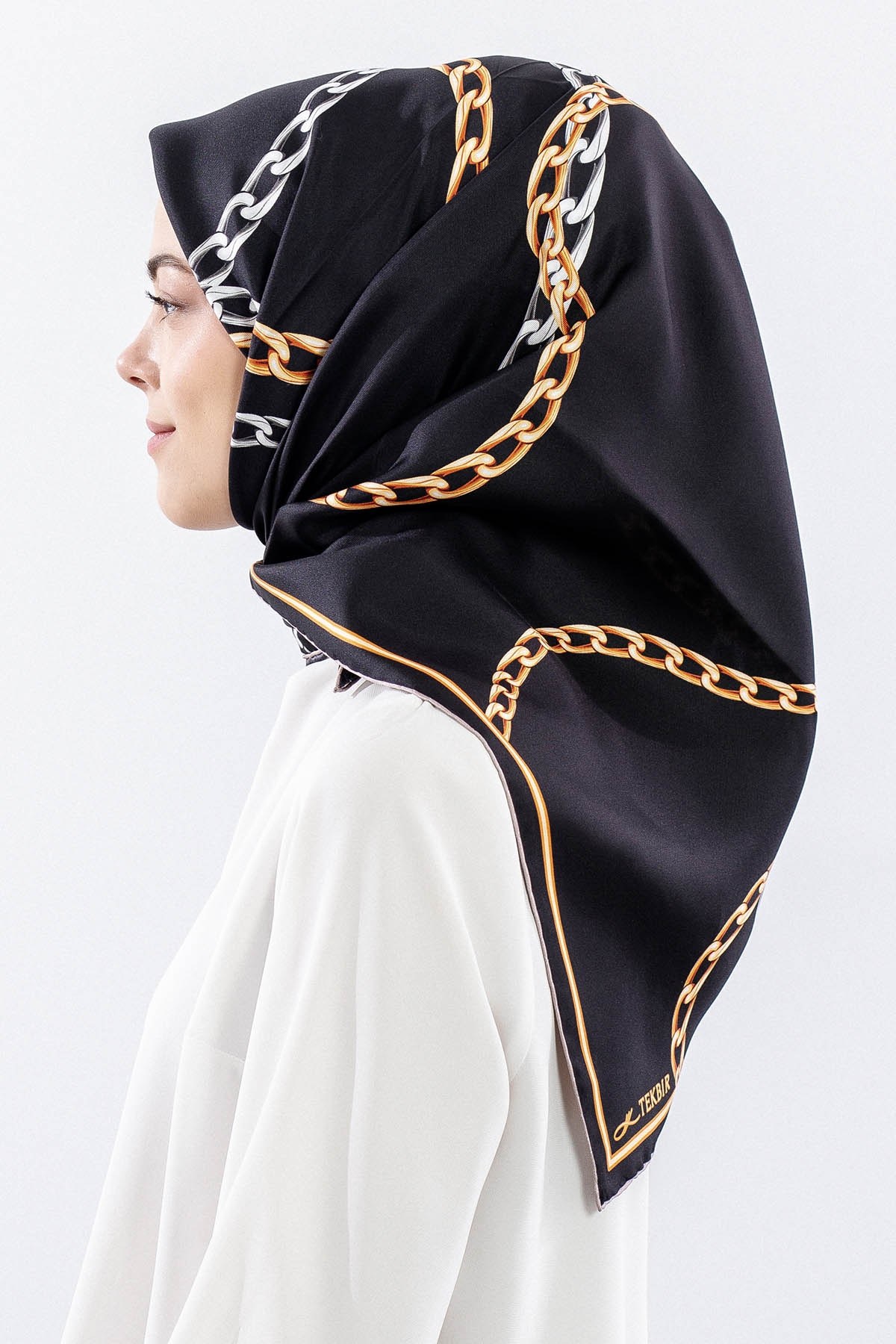 Dg18338 İpek Eşarp Zincir Twill Kumaş - Siyah Gold