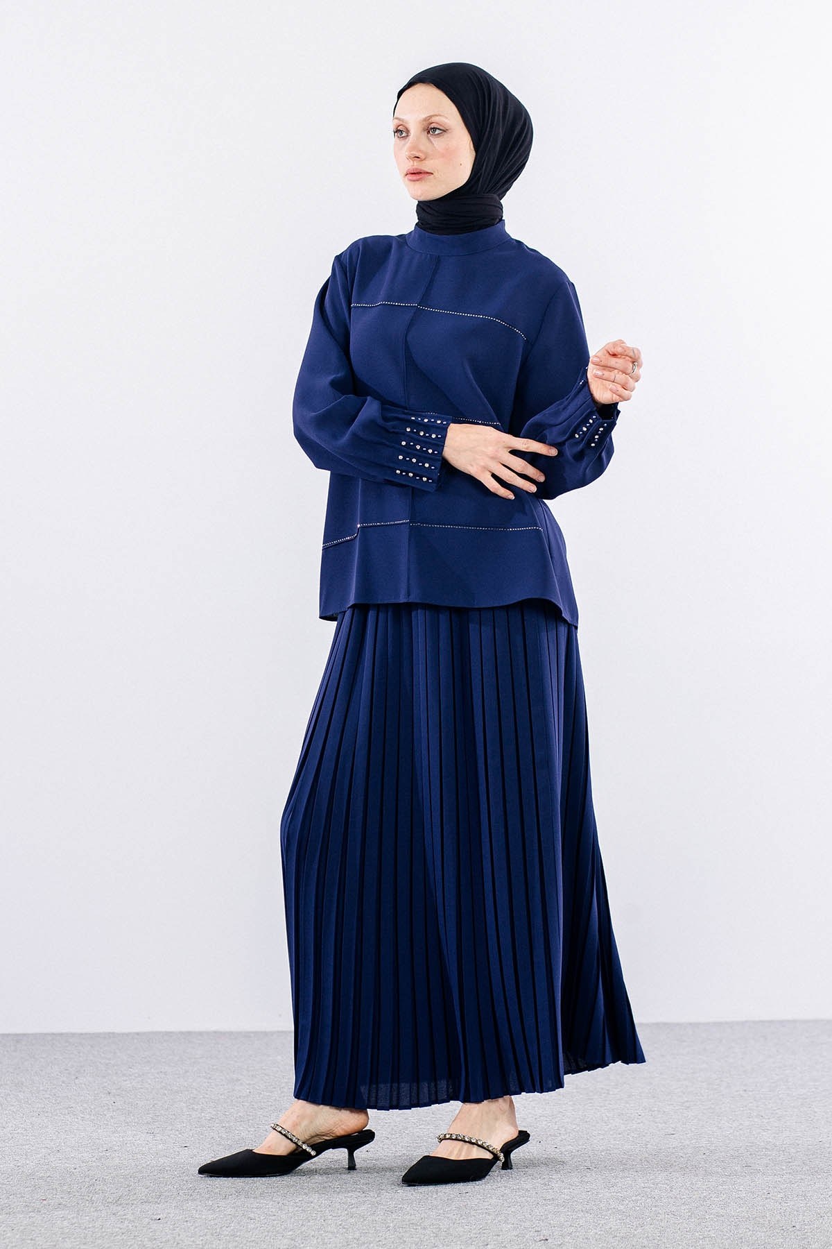 M7707 Şık E. Takım 44-52 - Saks