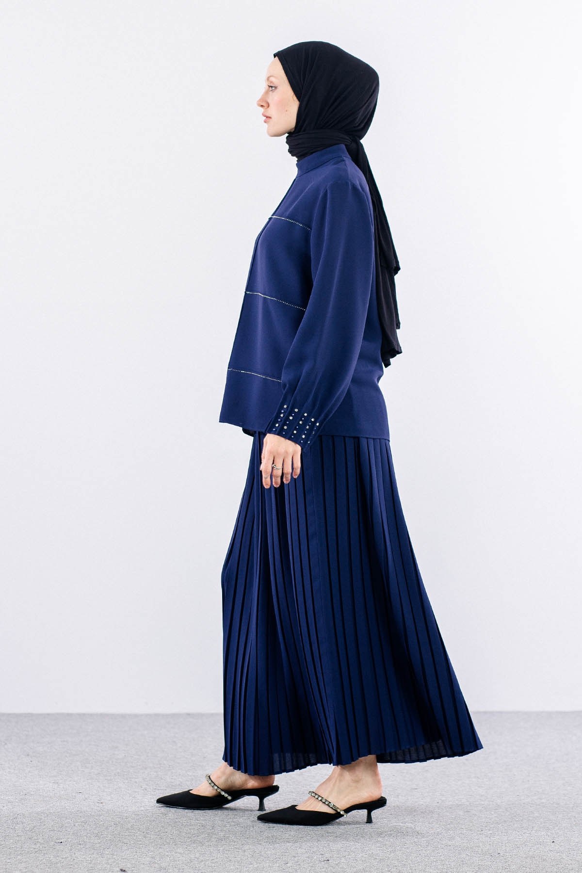 M7707 Şık E. Takım 44-52 - Saks