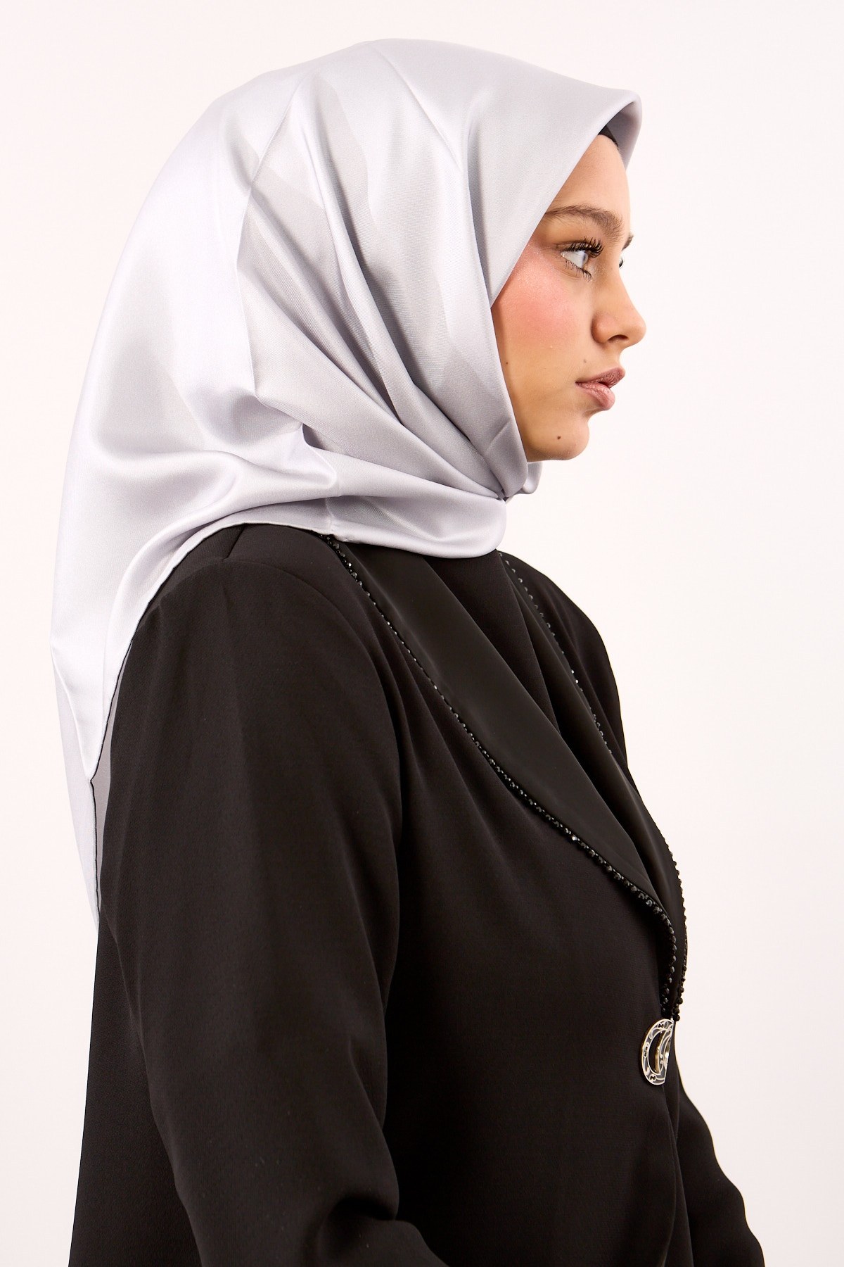 Sade İpek Eşarp 90*90 Sura Kumaş - Gümüş