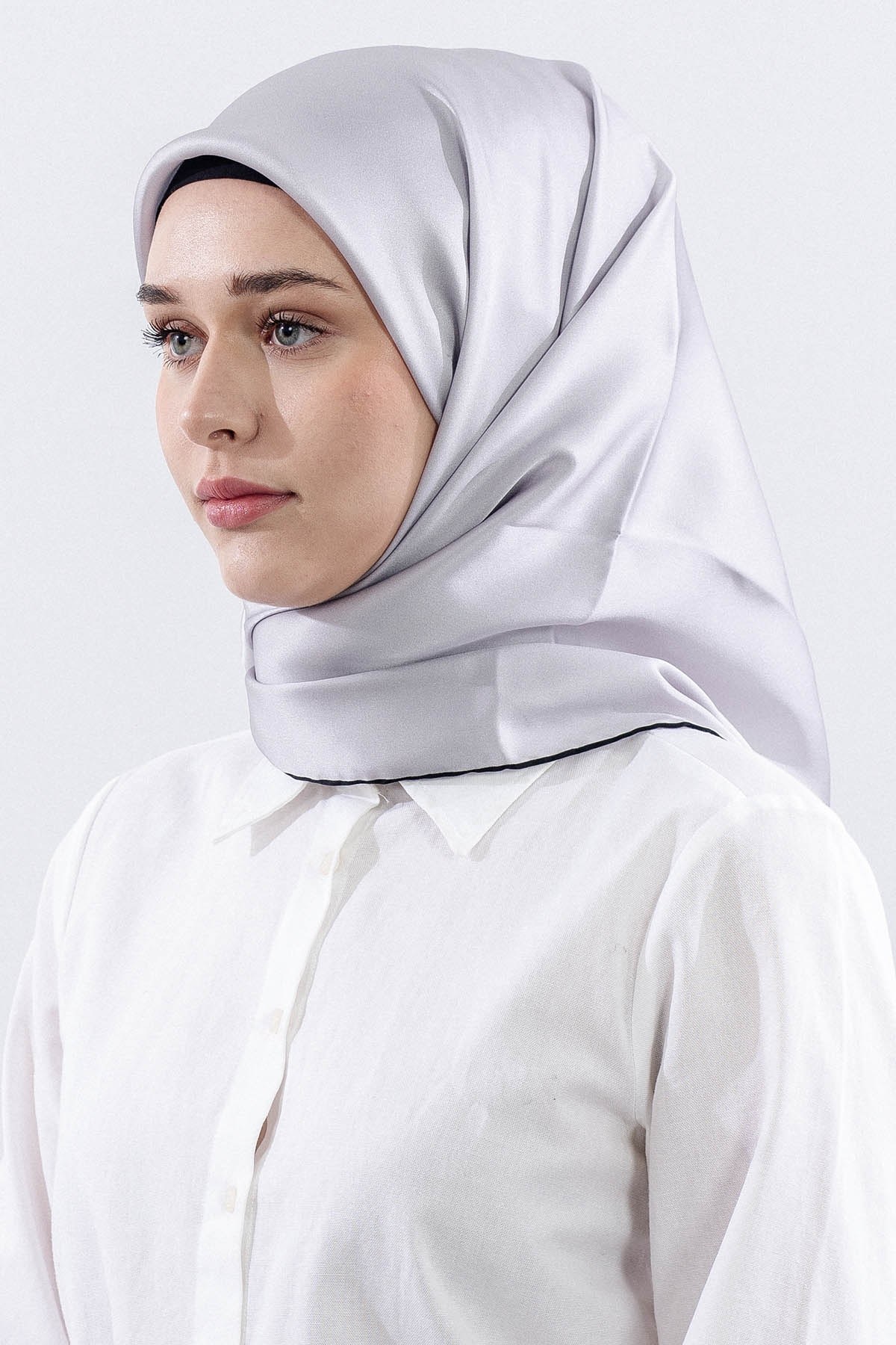 Sade İpek Eşarp Twill İpek - Gri Siyah