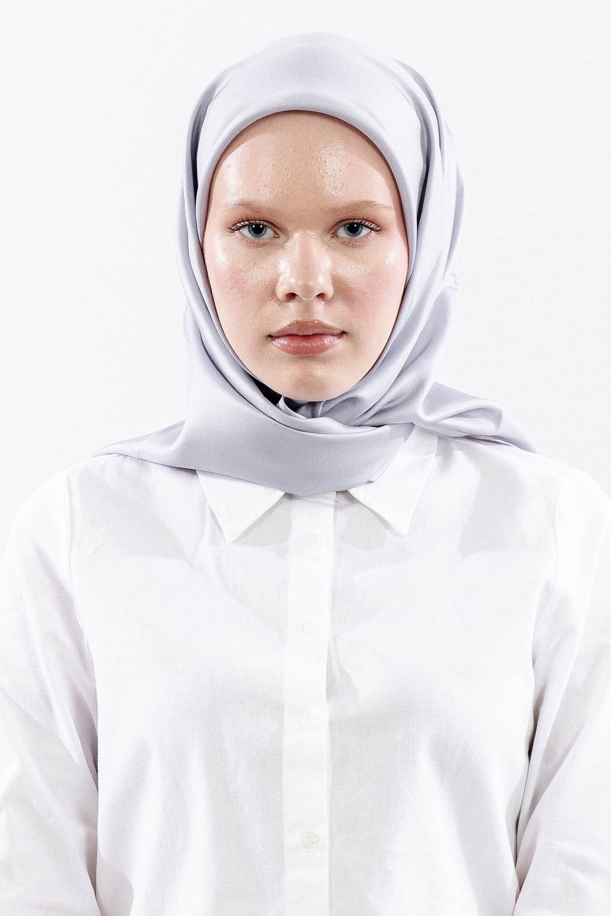 Twill İpek Eşarp 90*90 Twill Kumaş - Gümüş
