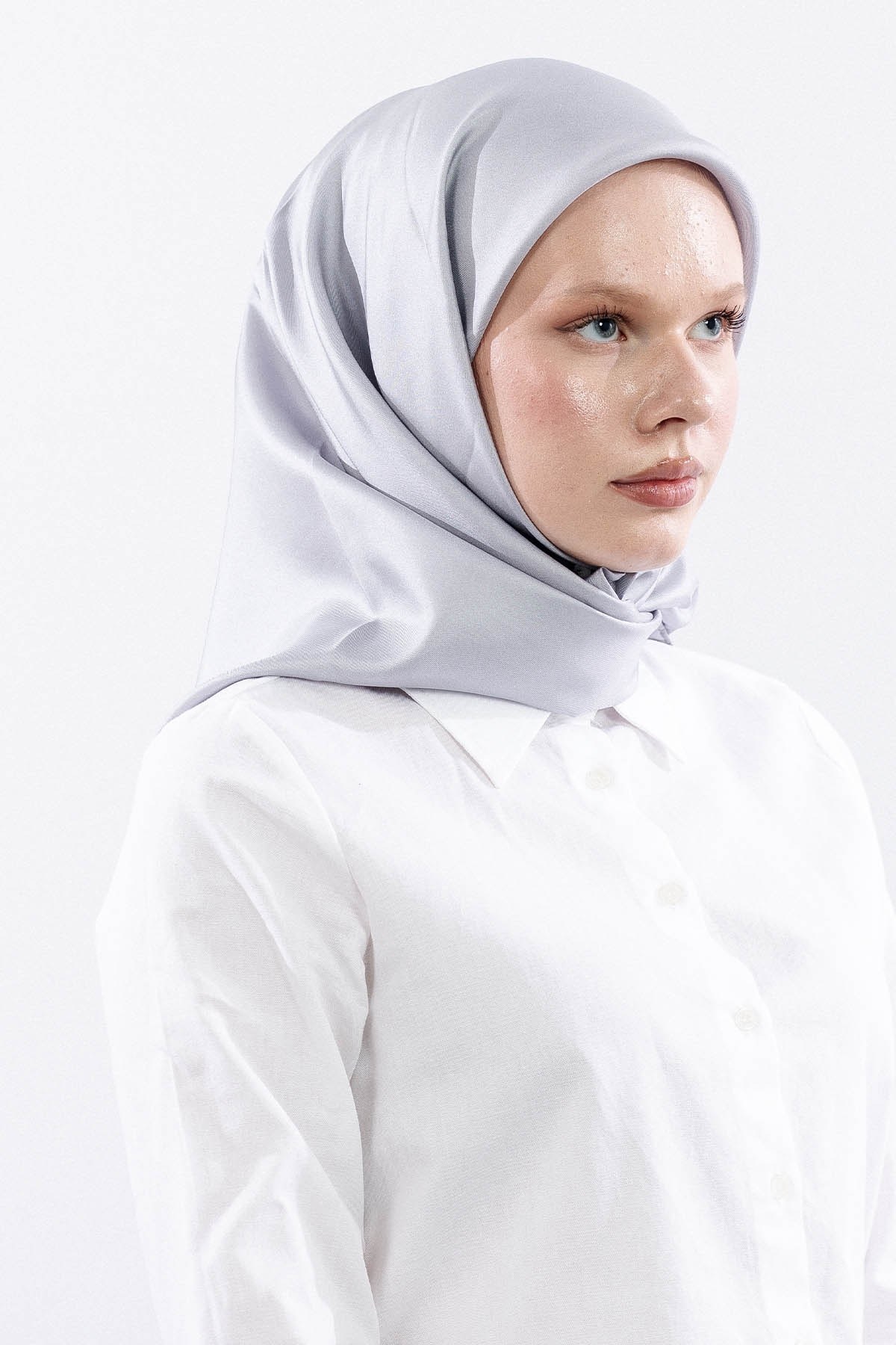 Twill İpek Eşarp 90*90 Twill Kumaş - Gümüş