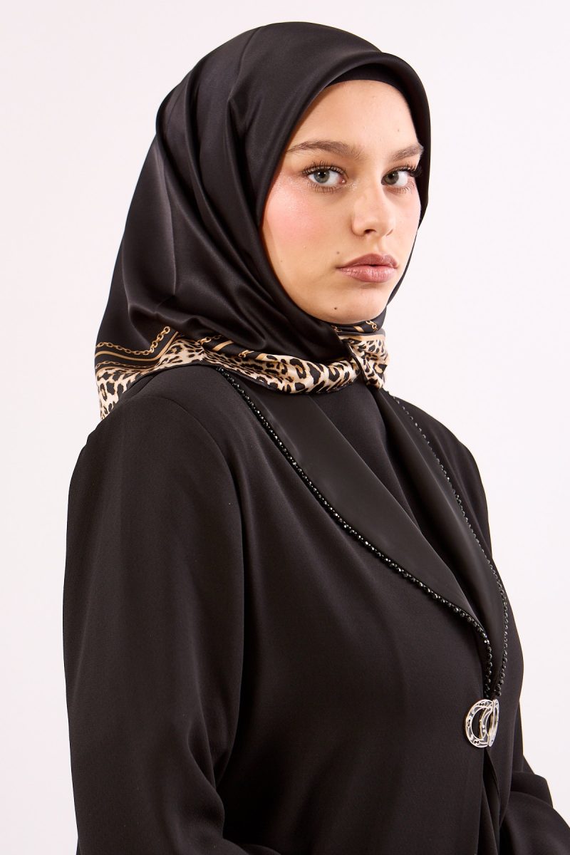 10748 İpek Eşarp Sura Kumaş Kenarı Leopar - Siyah Gold