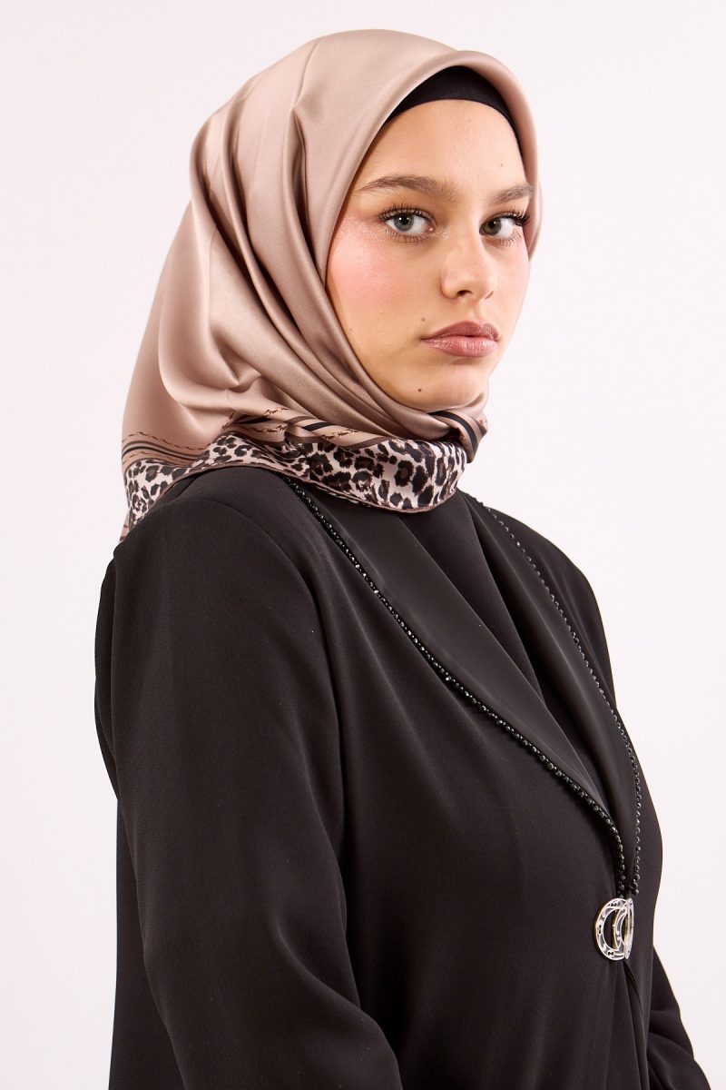 10748 İpek Eşarp Sura Kumaş Kenarı Leopar - Vizon