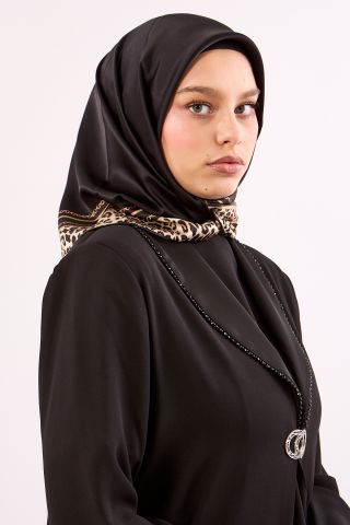 10748 İpek Eşarp Sura Kumaş Kenarı Leopar - Siyah Gold