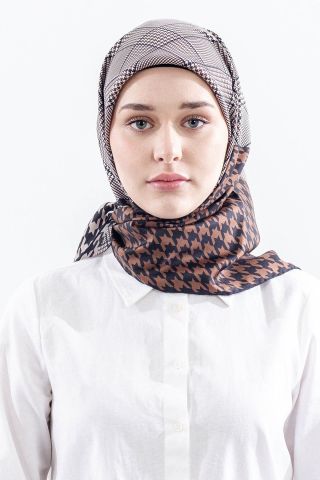 Dg7614 İpek Eşarp Kare Kazayağı Desen - Siyah Kahve